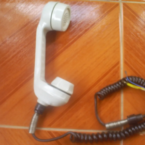 TELEFONE MONOFONE ANTIGO EM ALUMÍNIO, SEM USO